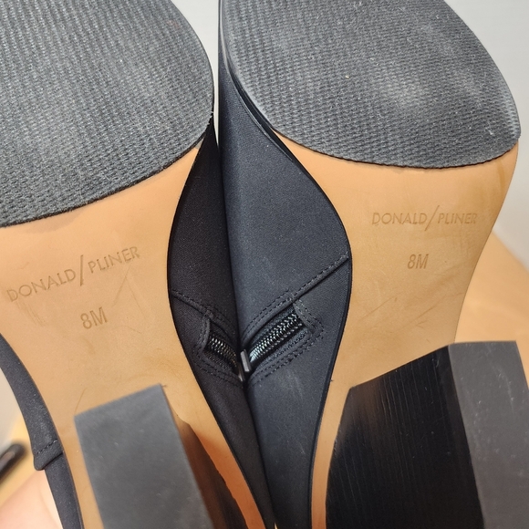 Donald J Pliner Verie Pointed Toe Ankle Black Booties Shooties Size 8M - Picture 6 of 15